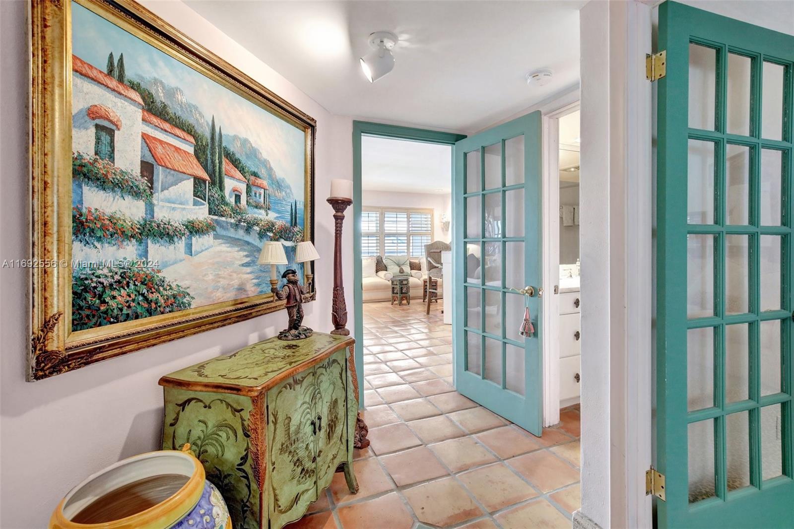 ISLE OF PARADISE CO-OP - Residential