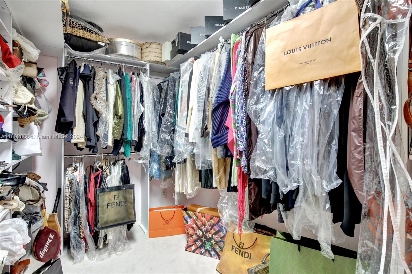 ISLE OF PARADISE CO-OP - Residential