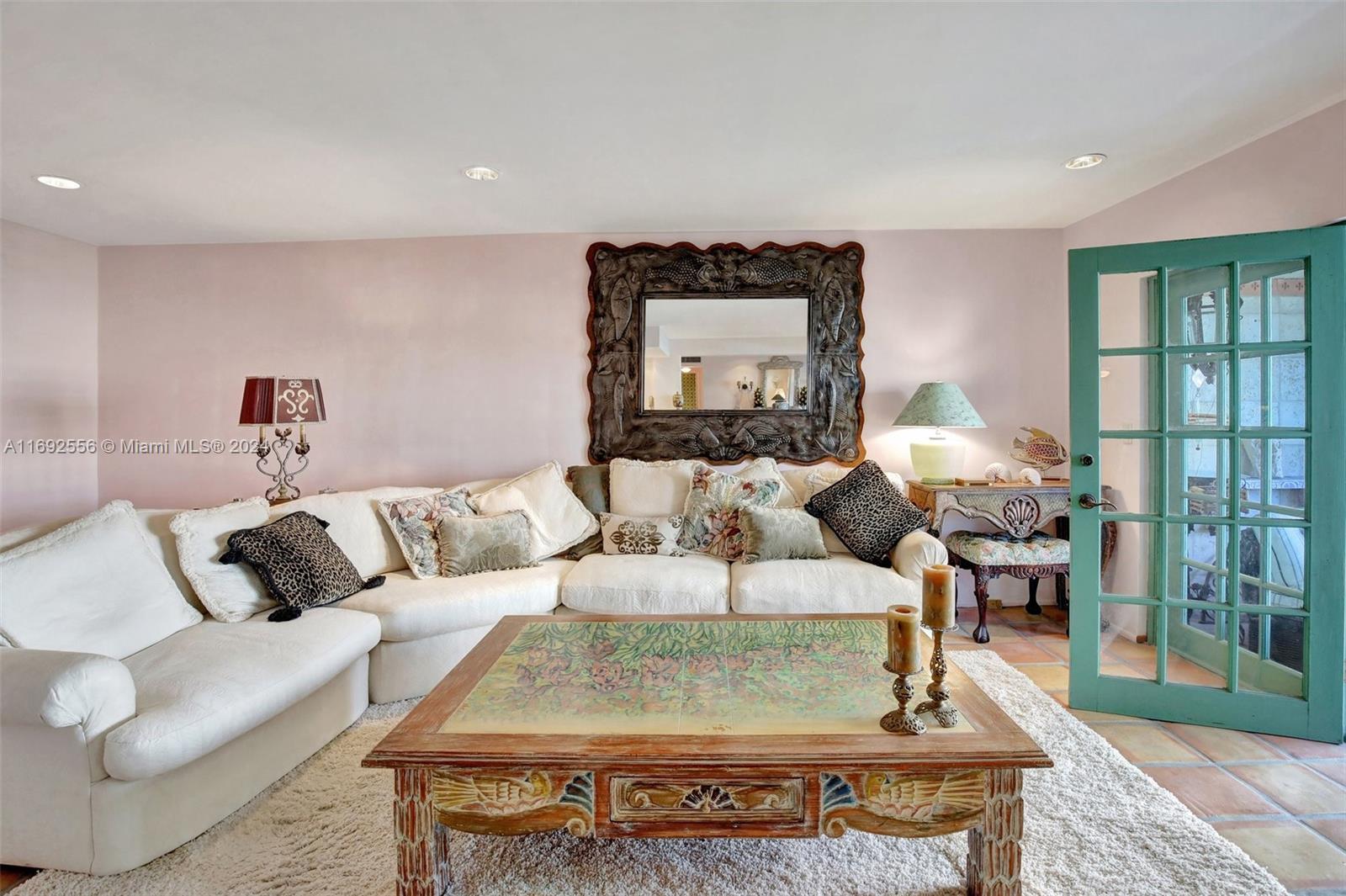 ISLE OF PARADISE CO-OP - Residential