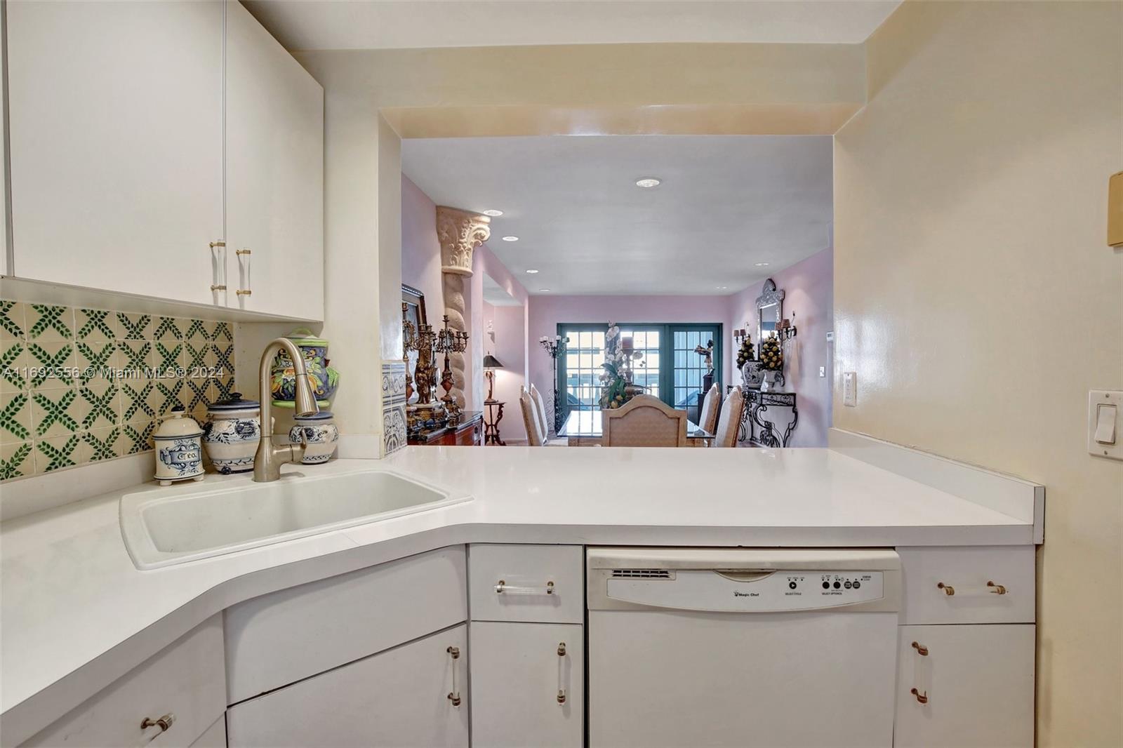 ISLE OF PARADISE CO-OP - Residential