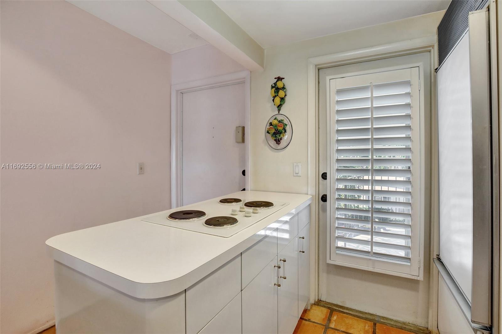 ISLE OF PARADISE CO-OP - Residential