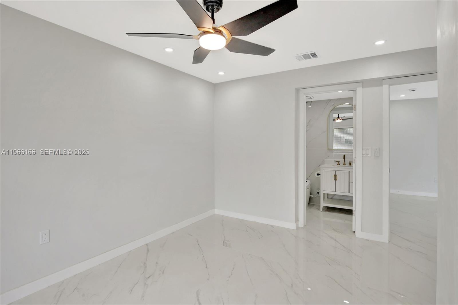 VISTA TOWNHOUSE SEC B - Residential