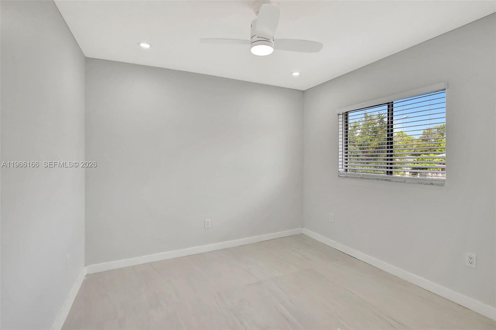 VISTA TOWNHOUSE SEC B - Residential