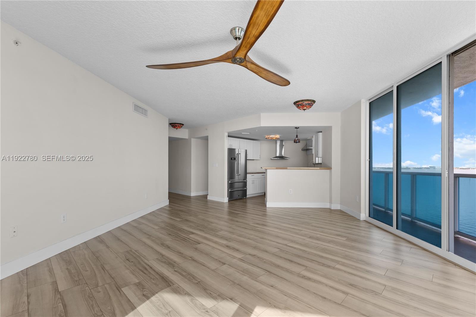 1881 79th St Cswy 807