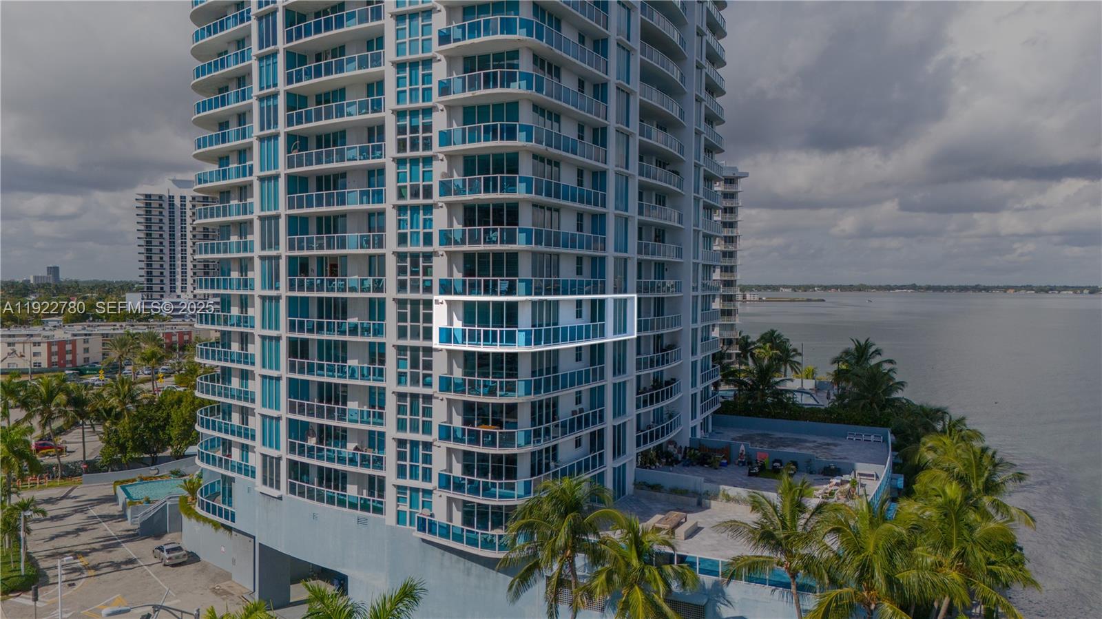 THE BRIDGEWATER CONDO - Residential