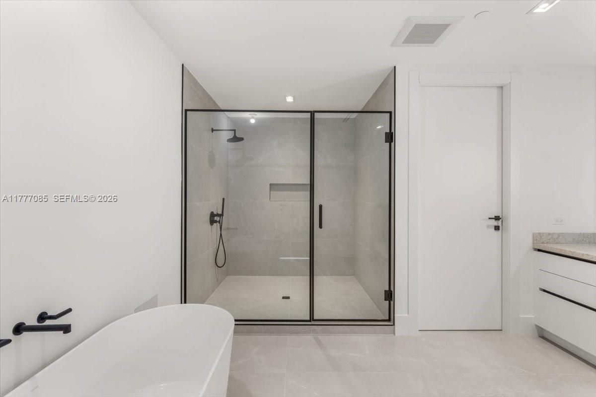 Isle of Venice - Residential