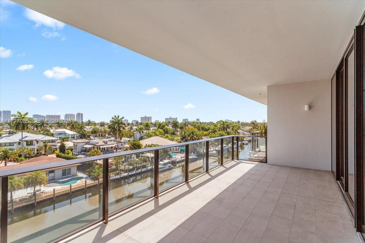 Isle of Venice - Residential