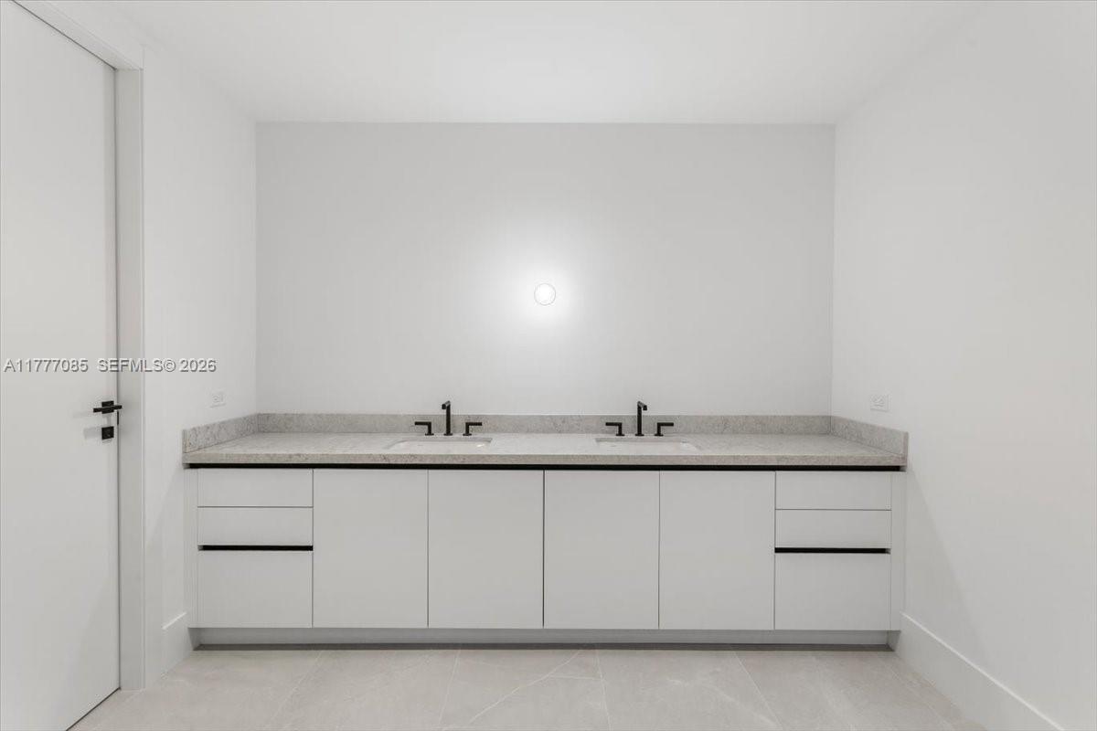 Isle of Venice - Residential