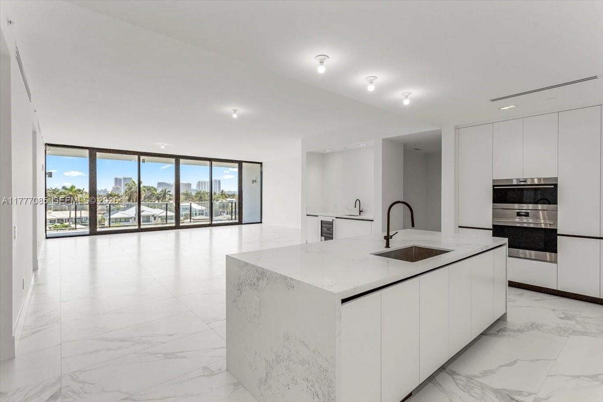 Isle of Venice - Residential