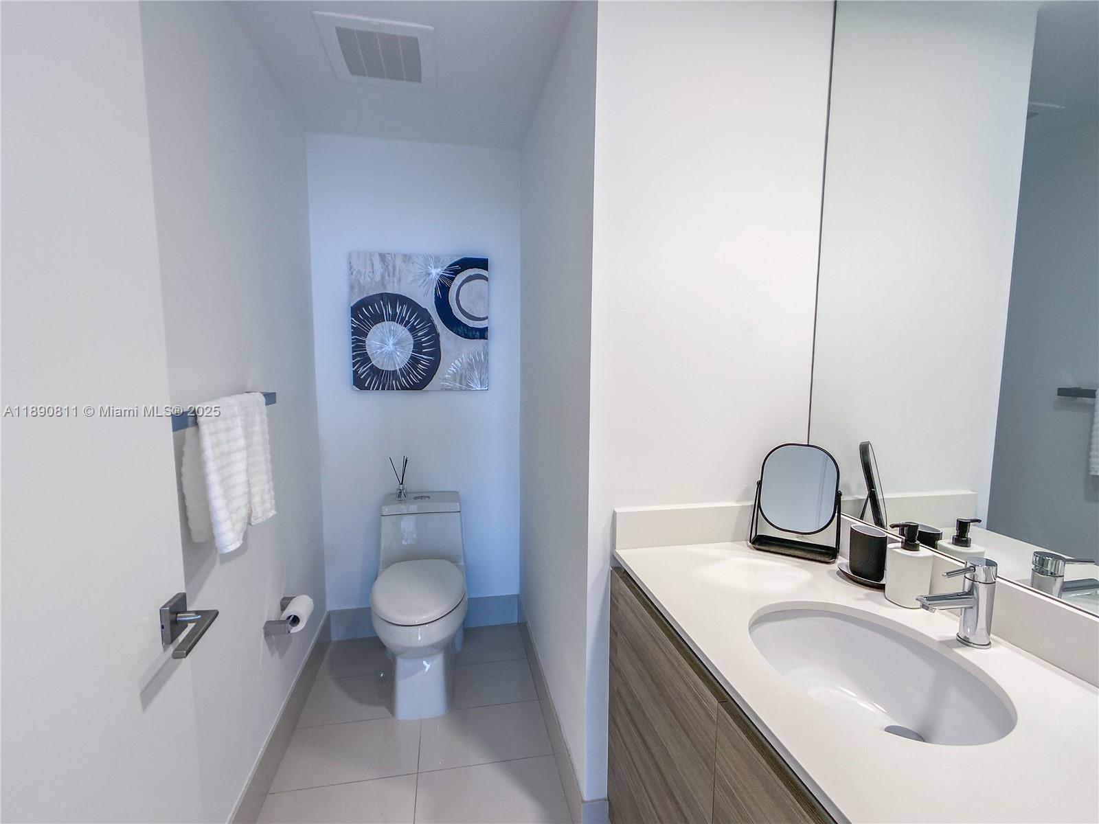 3401 MIDTOWN CONDO - Residential