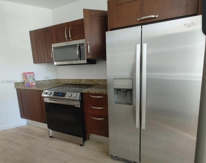 20000 E Country Club Dr 201