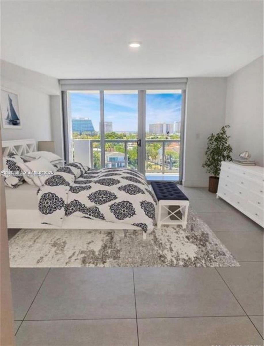 9261 E Bay Harbor Dr 704