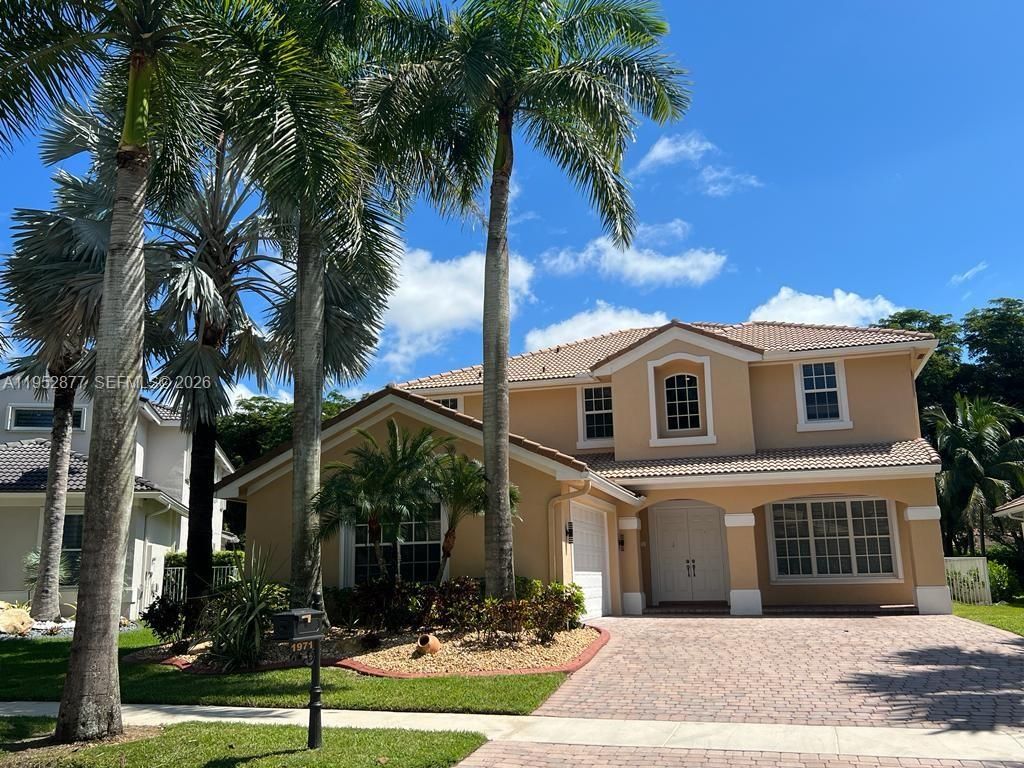 Photo of 1971 Harbor View Cir #1971, Weston, FL 33327 (MLS # A11952877)