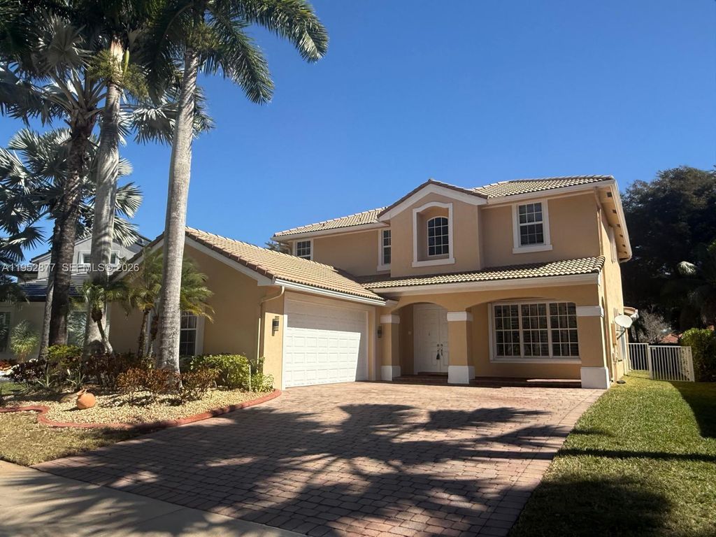 Photo of 1971 Harbor View Cir #1971, Weston, FL 33327 (MLS # A11952877)