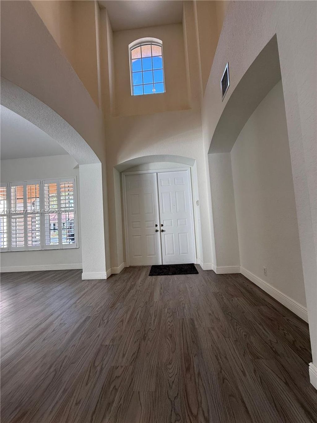 Photo of 1971 Harbor View Cir #1971, Weston, FL 33327 (MLS # A11952877)