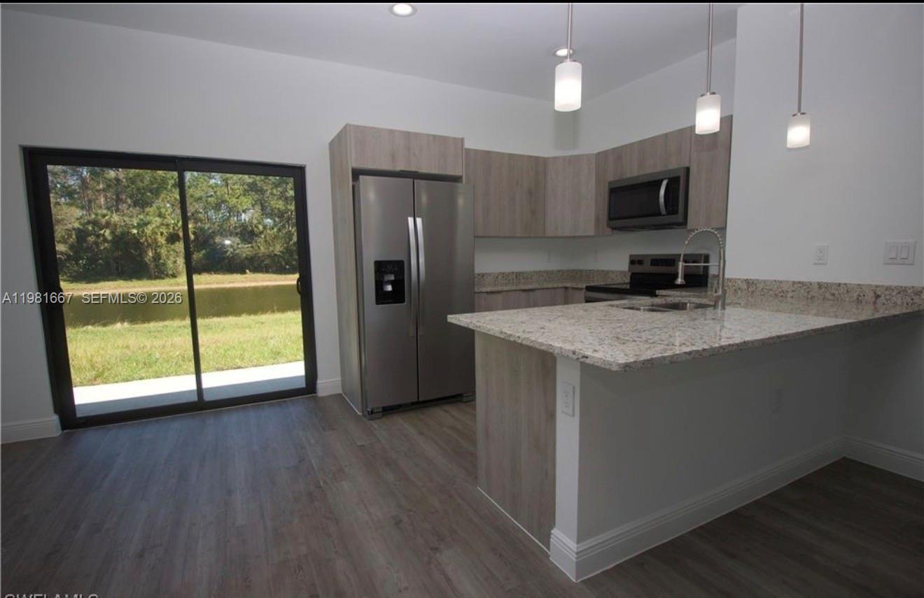 Port Labelle - Residential Lease