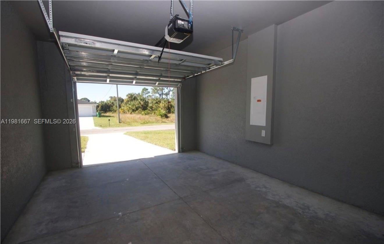 Port Labelle - Residential Lease