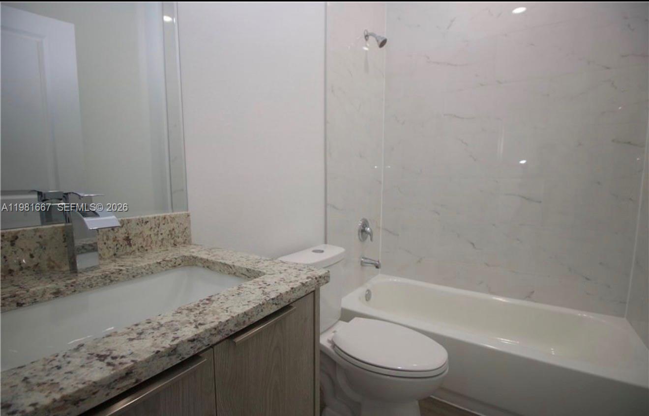 Port Labelle - Residential Lease