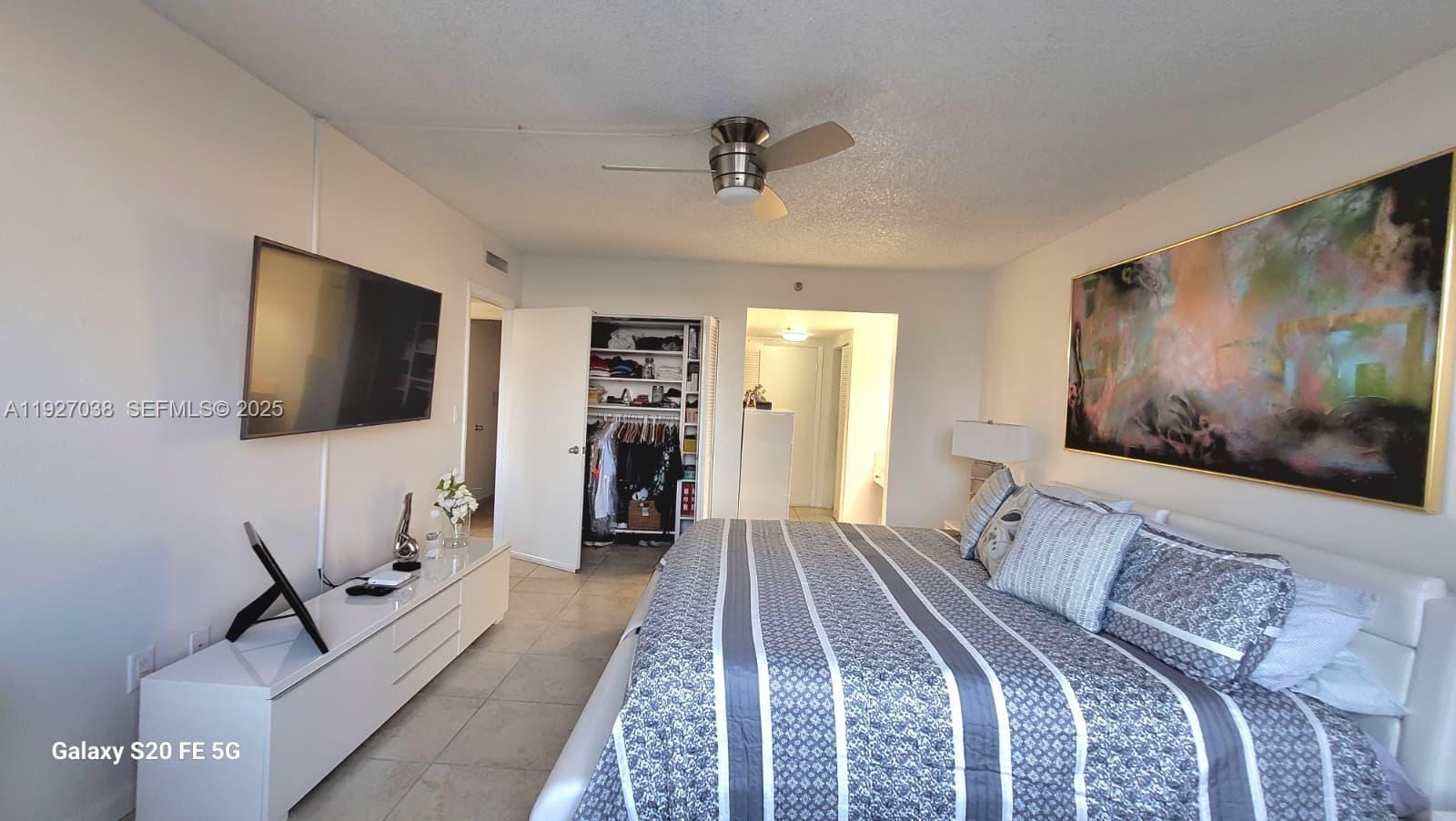 HILLCREST EAST NO 26 COND - Residential