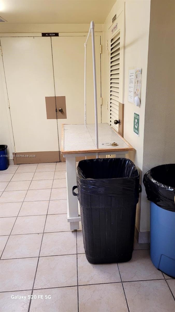 HILLCREST EAST NO 26 COND - Residential