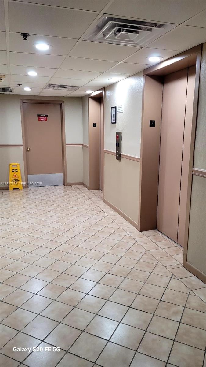 HILLCREST EAST NO 26 COND - Residential