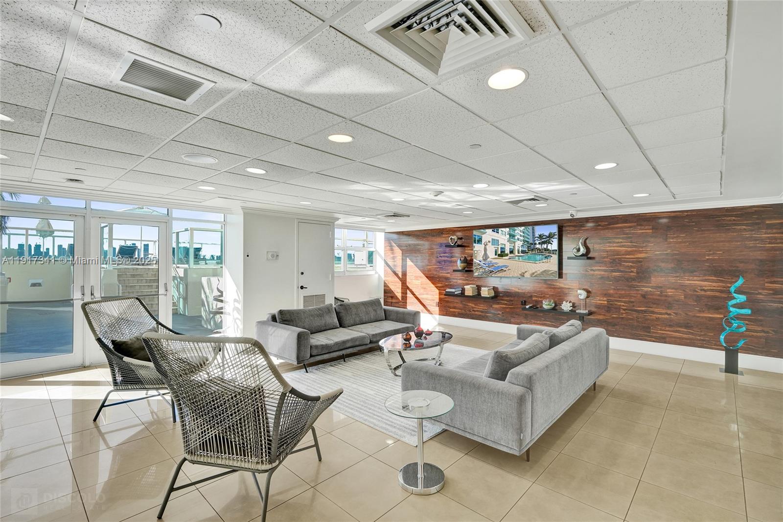 THE FLORIDIAN CONDO - Residential