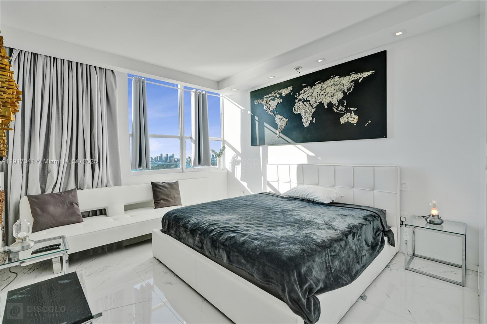 THE FLORIDIAN CONDO - Residential