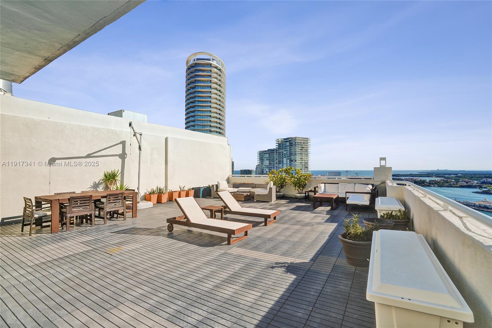 THE FLORIDIAN CONDO - Residential