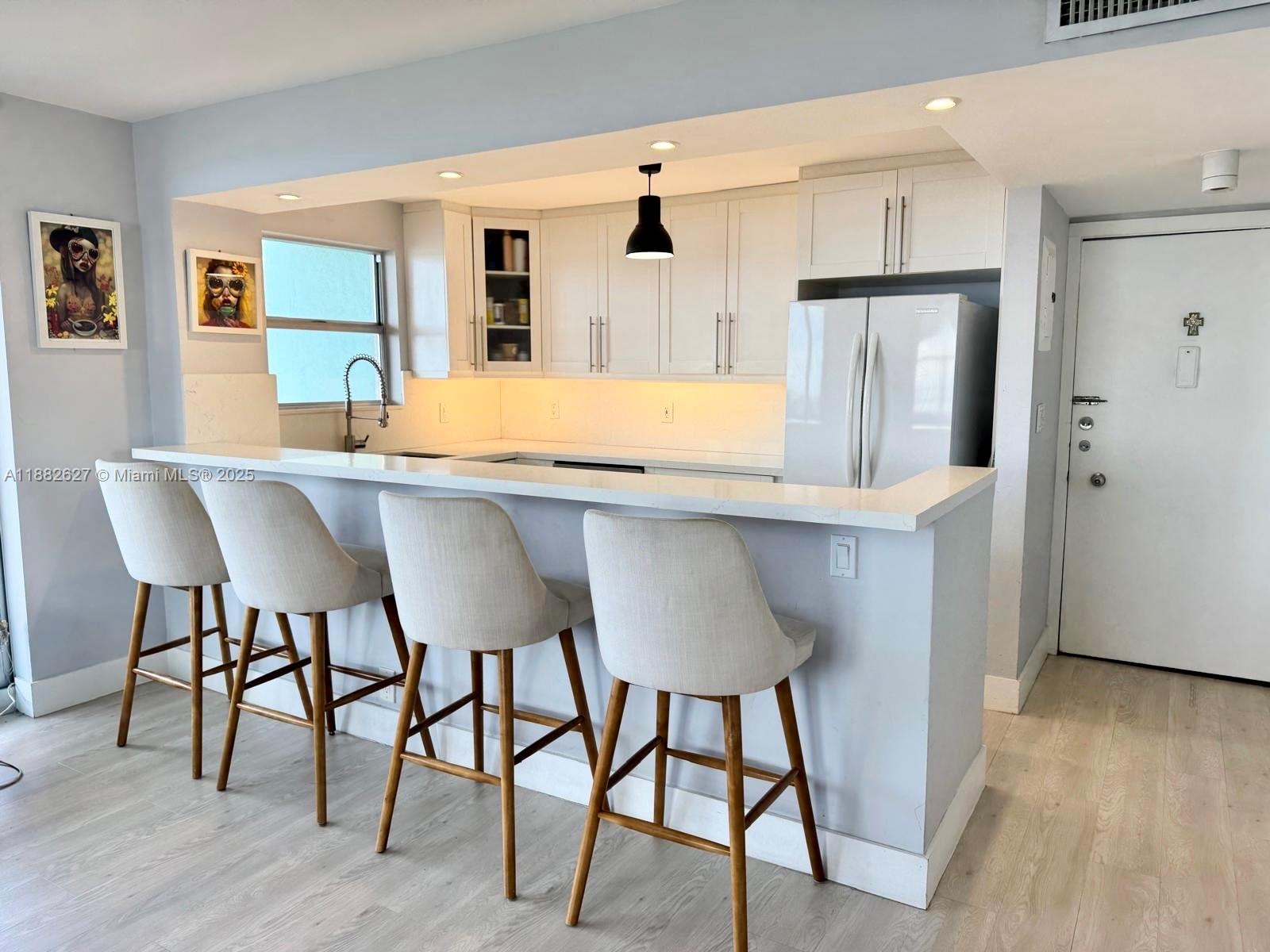 ISLAND TERRACE CONDO - Residential Lease