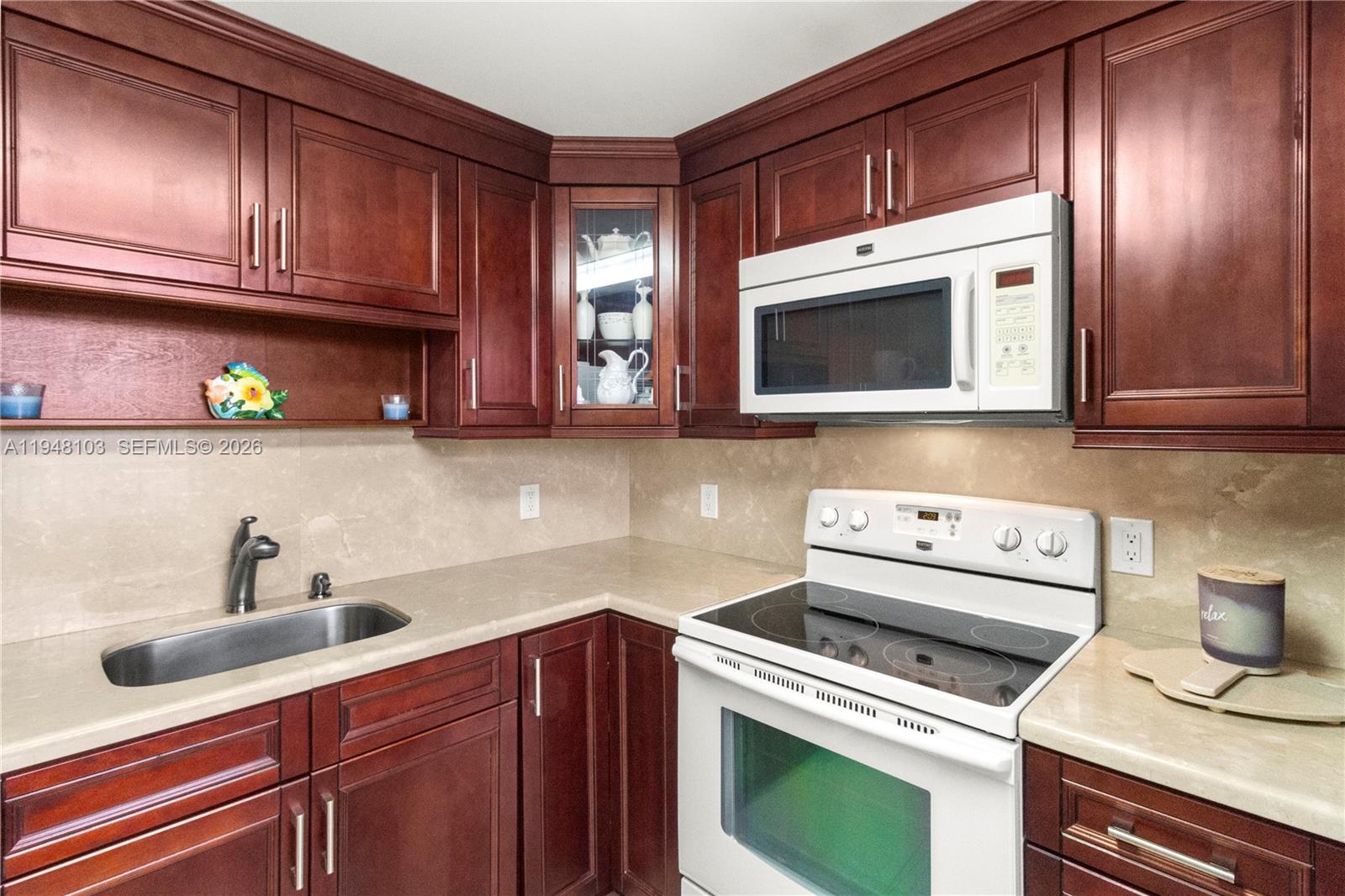 MEADOWBROOK LAKES VIEW CO - Residential