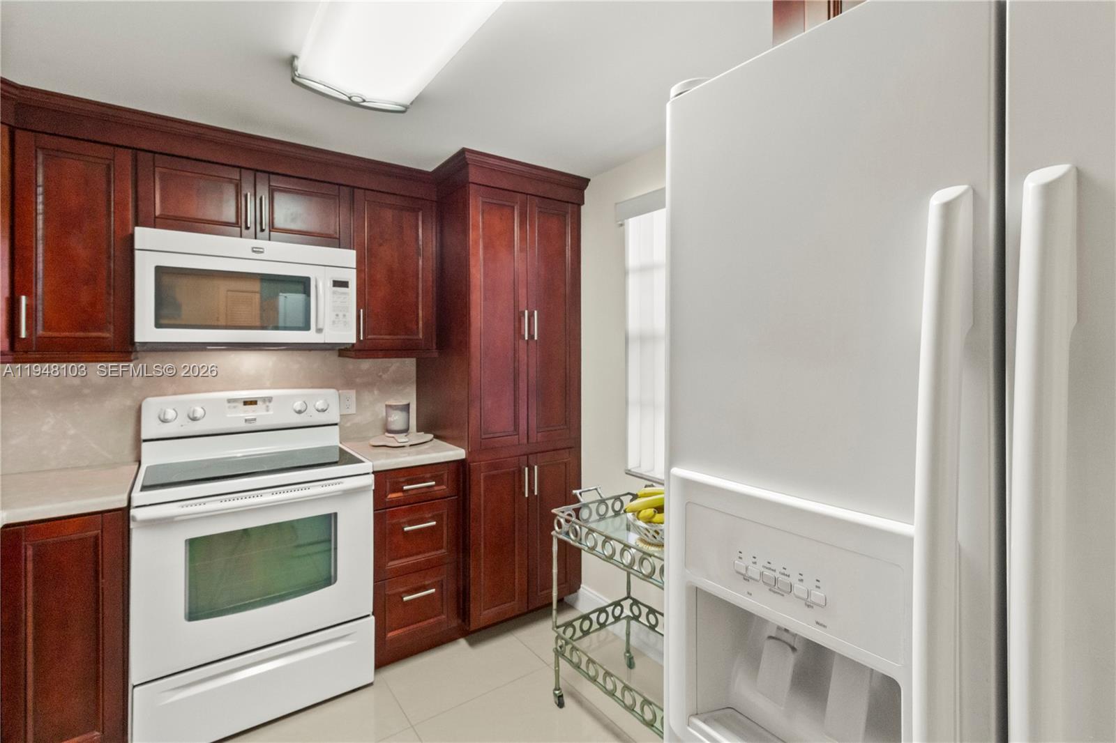 MEADOWBROOK LAKES VIEW CO - Residential