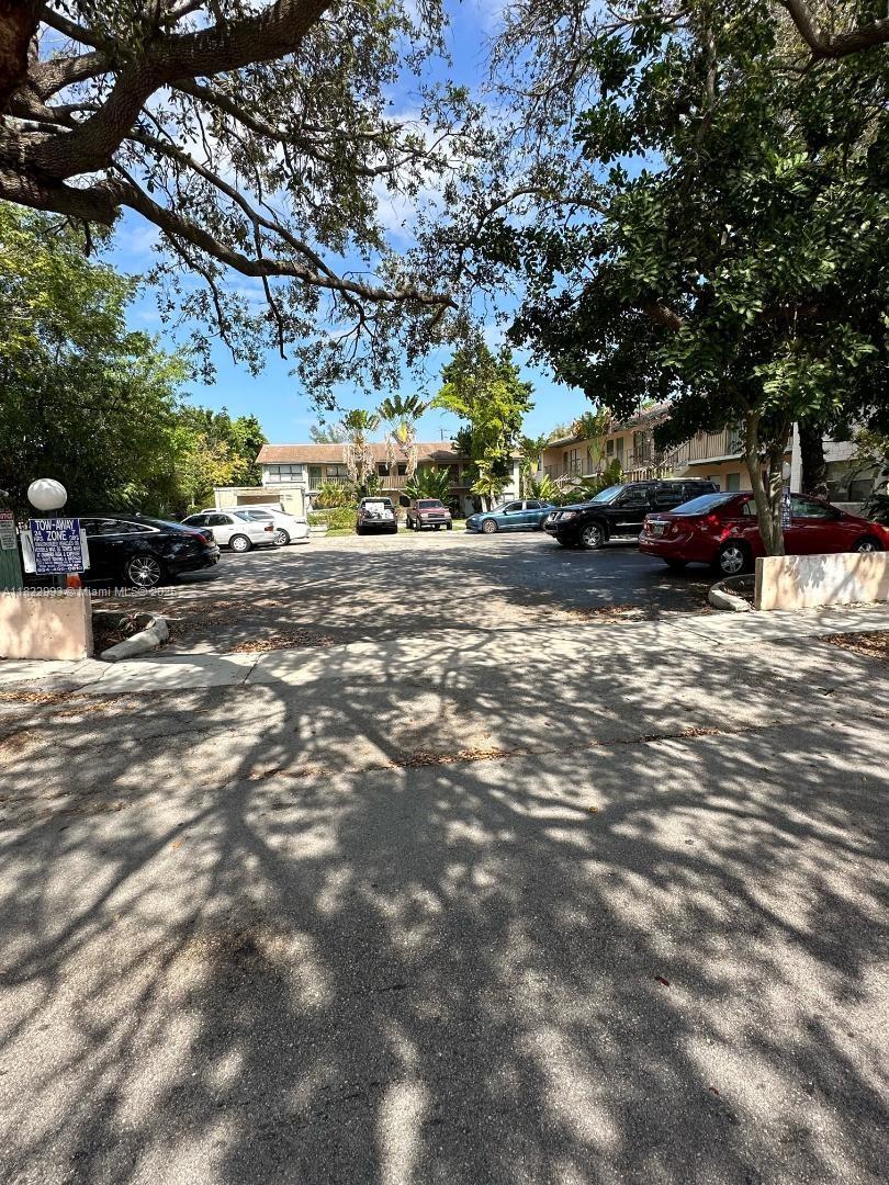 2225 Monroe St B2, Hollywood, Broward County, Florida - 2 Bedrooms  
2 Bathrooms - 