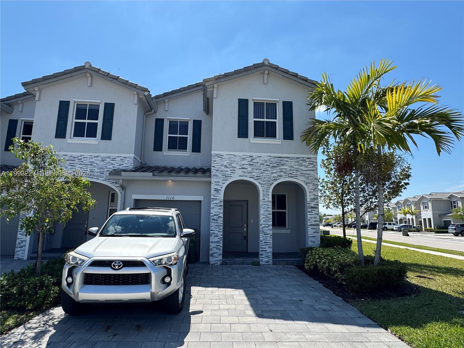 RIVIERA AT HOMESTEAD - Residential Lease