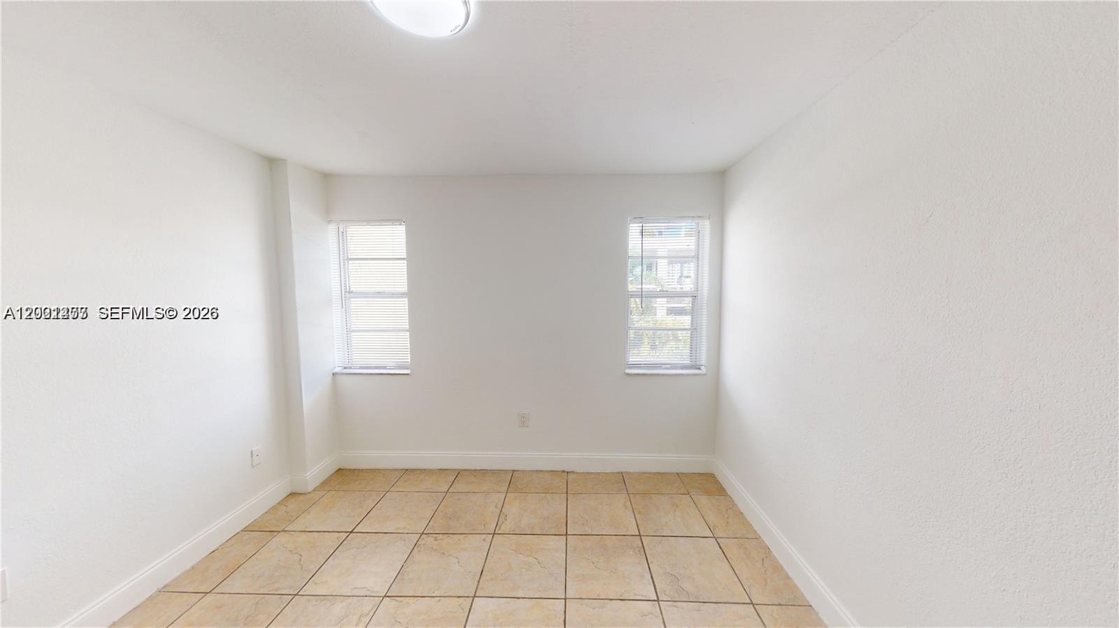 RIO CRISTAL CONDO - Residential