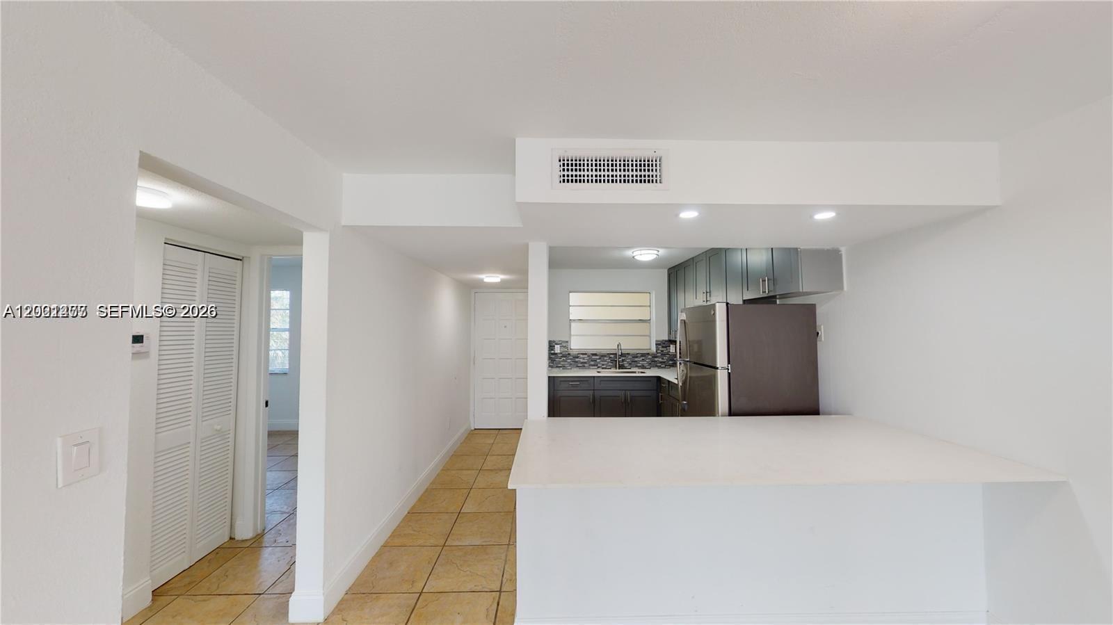 RIO CRISTAL CONDO - Residential