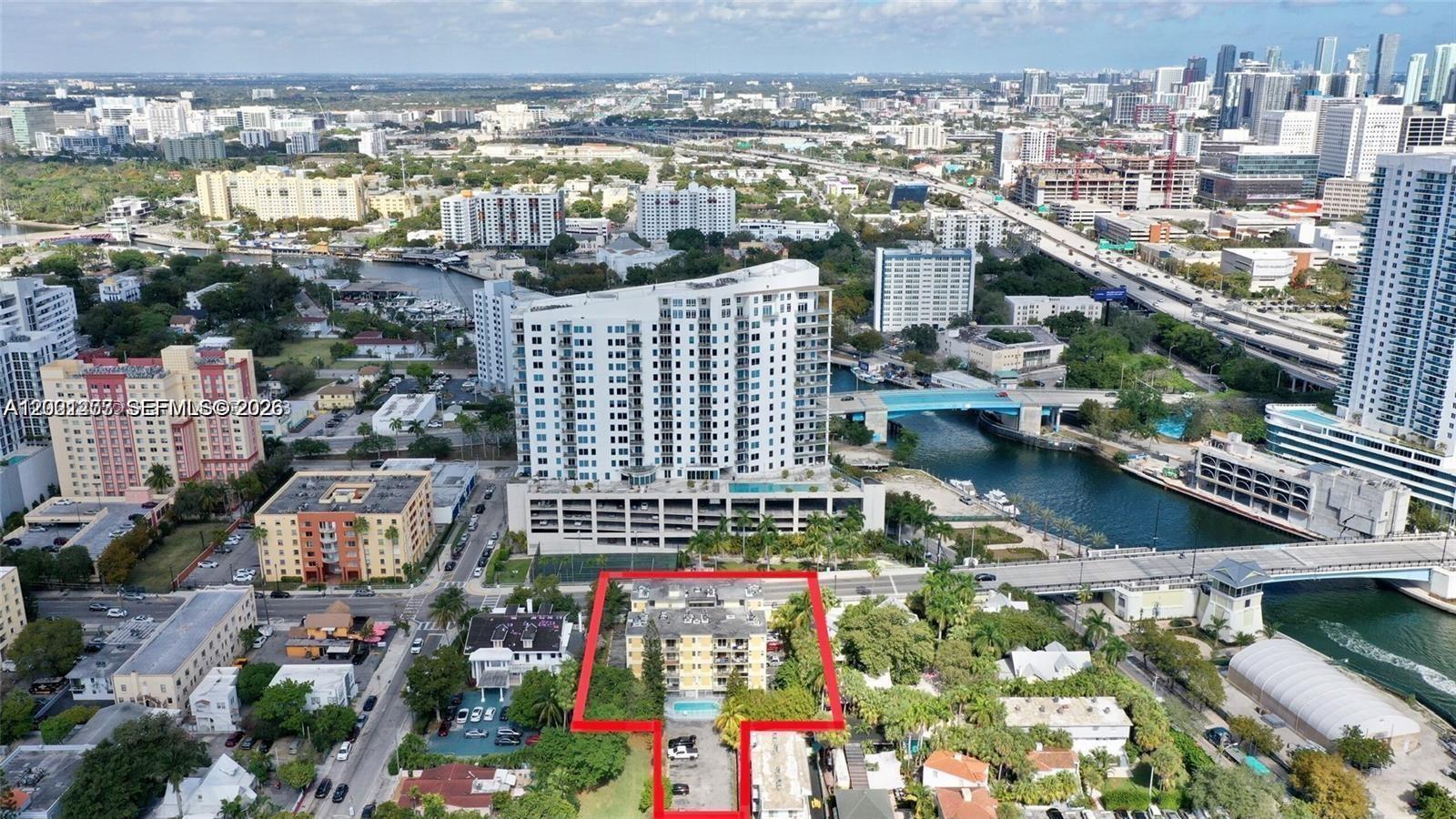 RIO CRISTAL CONDO - Residential
