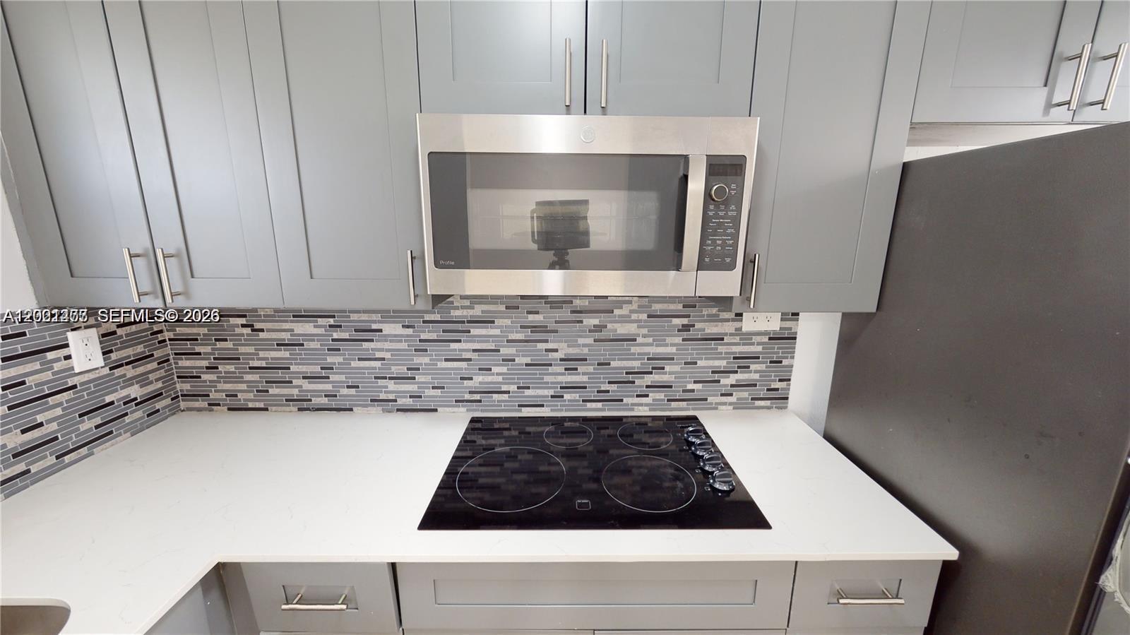 RIO CRISTAL CONDO - Residential