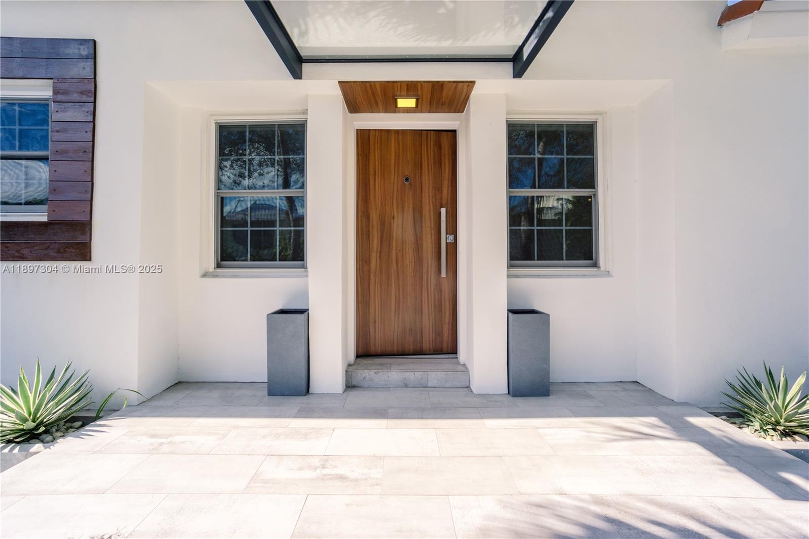 LINCOLN SUB - Residential Lease