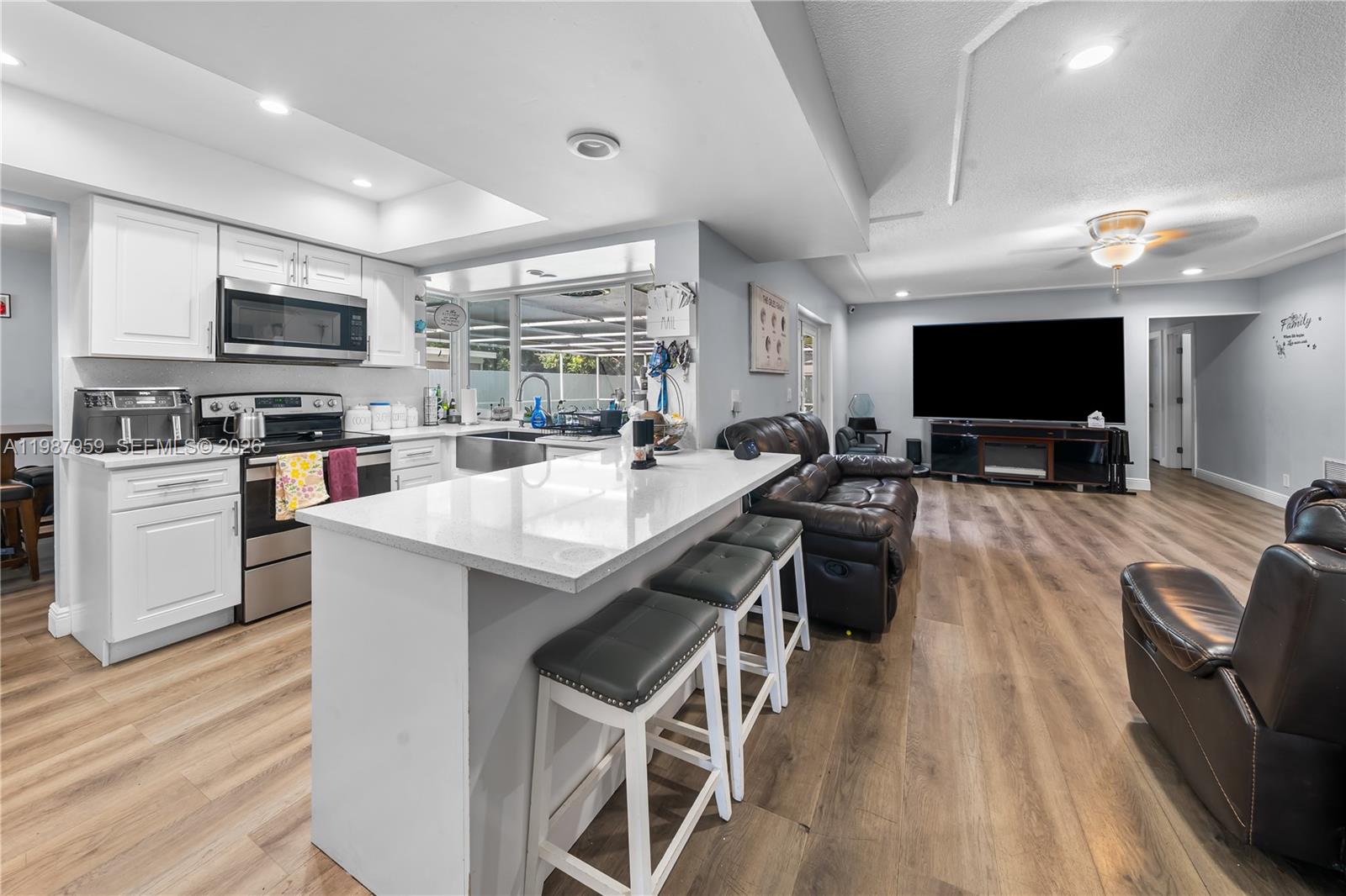 GREEN ACRES - Residential