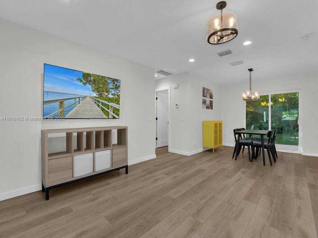 MCGREGOR GROVES - Residential