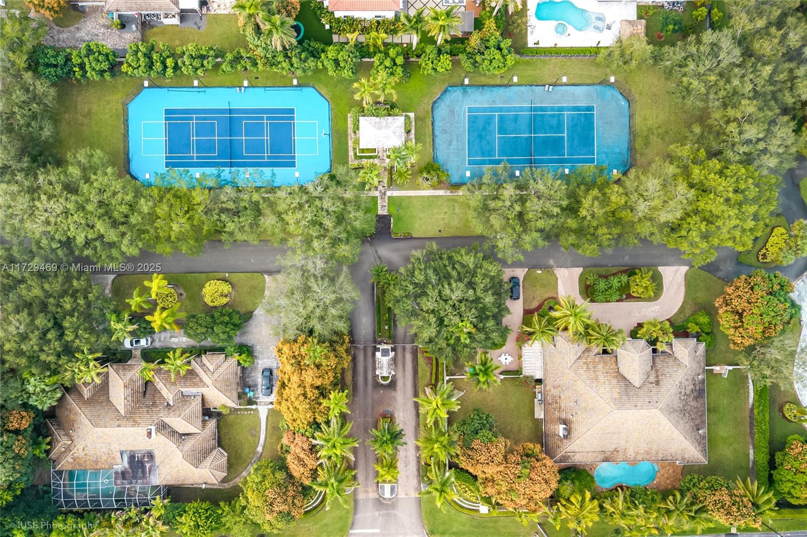 SHEAR GROVES - Residential