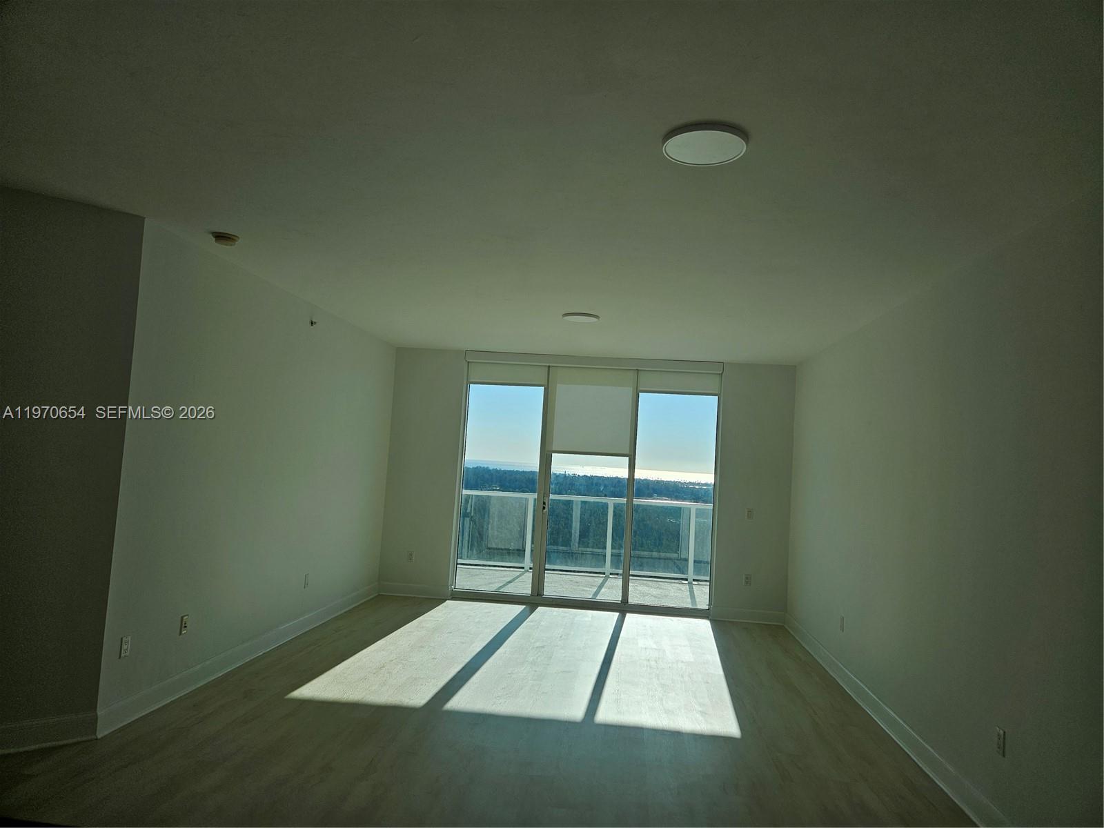 THE OAKS I CONDO - Residential