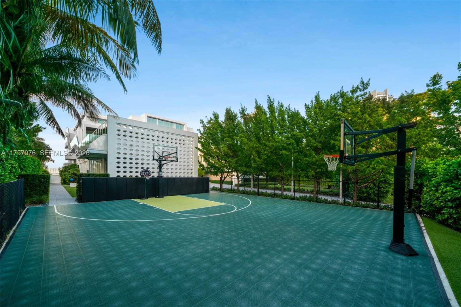 BAL HARBOUR - Residential
