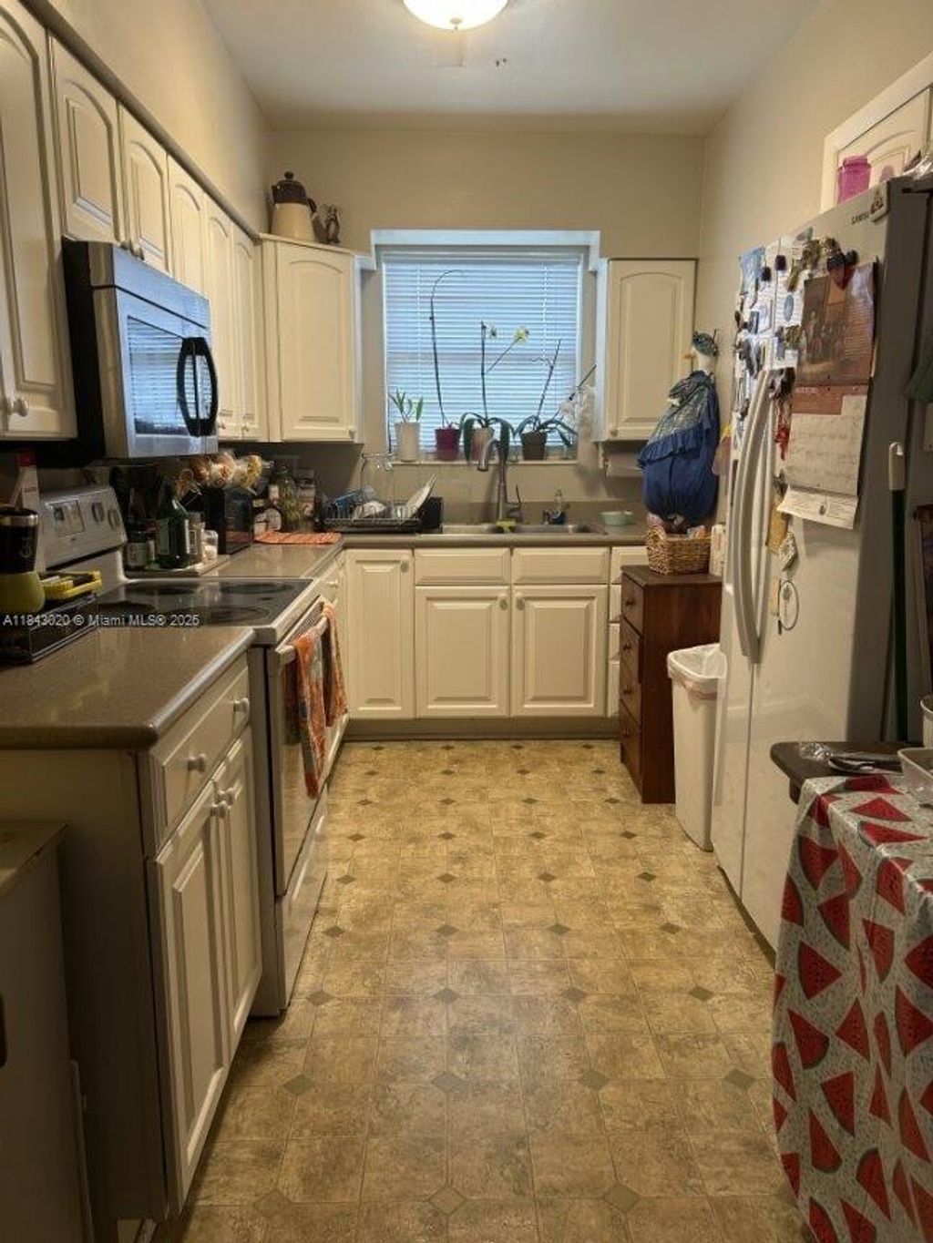 Photo of 340 Bayside Rd, Palm Springs, FL 33461 (MLS # A11843020)