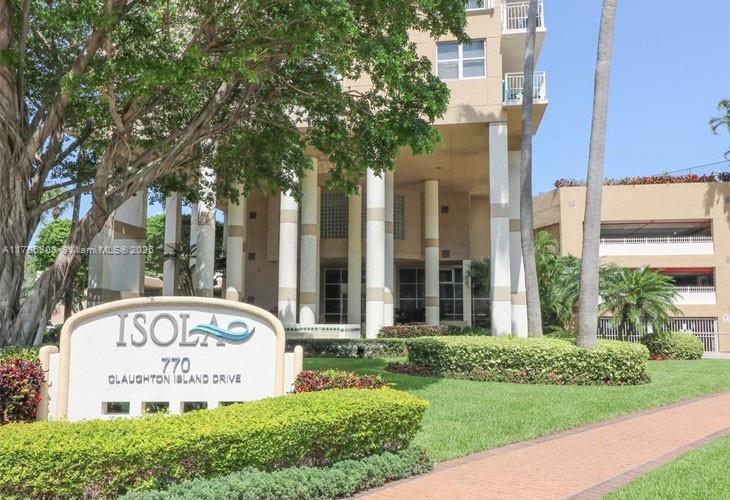 770 Ne Claughton Island Dr 1103, Miami, Broward County, Florida - 2 Bedrooms  
2 Bathrooms - 