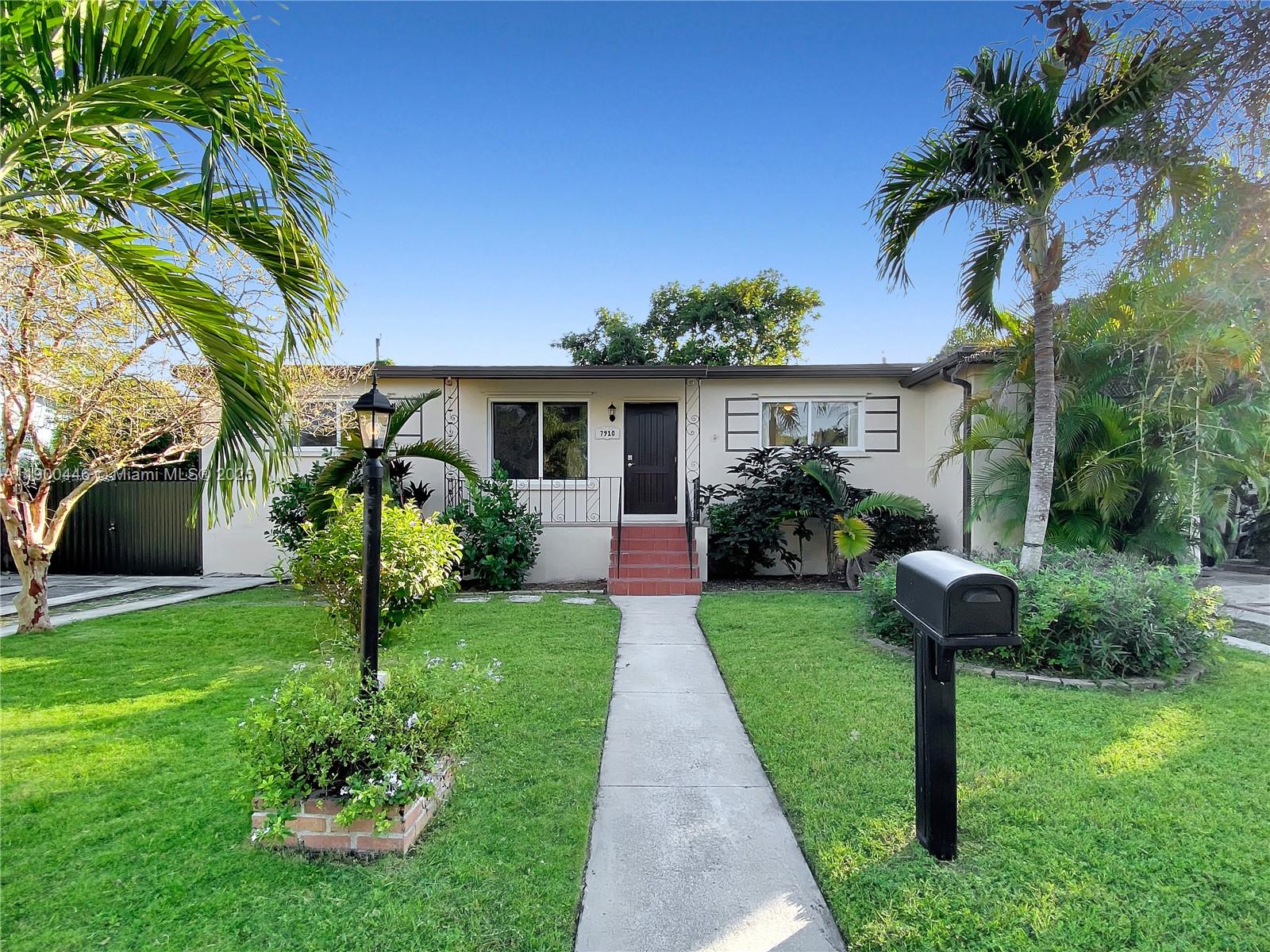 MIRACLE MANOR 1ST ADDN - Residential Lease