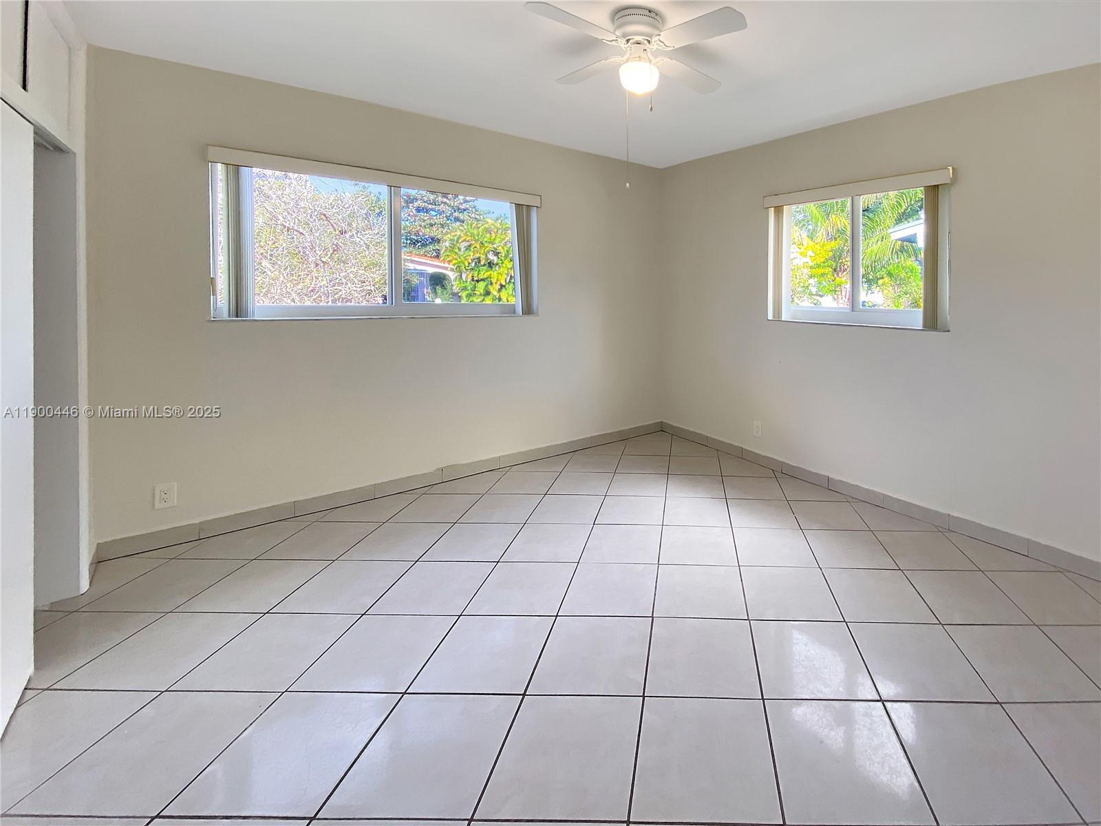 MIRACLE MANOR 1ST ADDN - Residential Lease