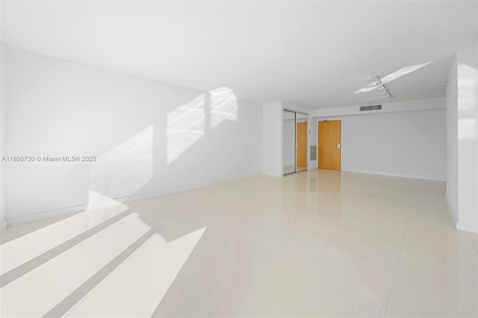 CARLISLE ON THE OCEAN - Residential