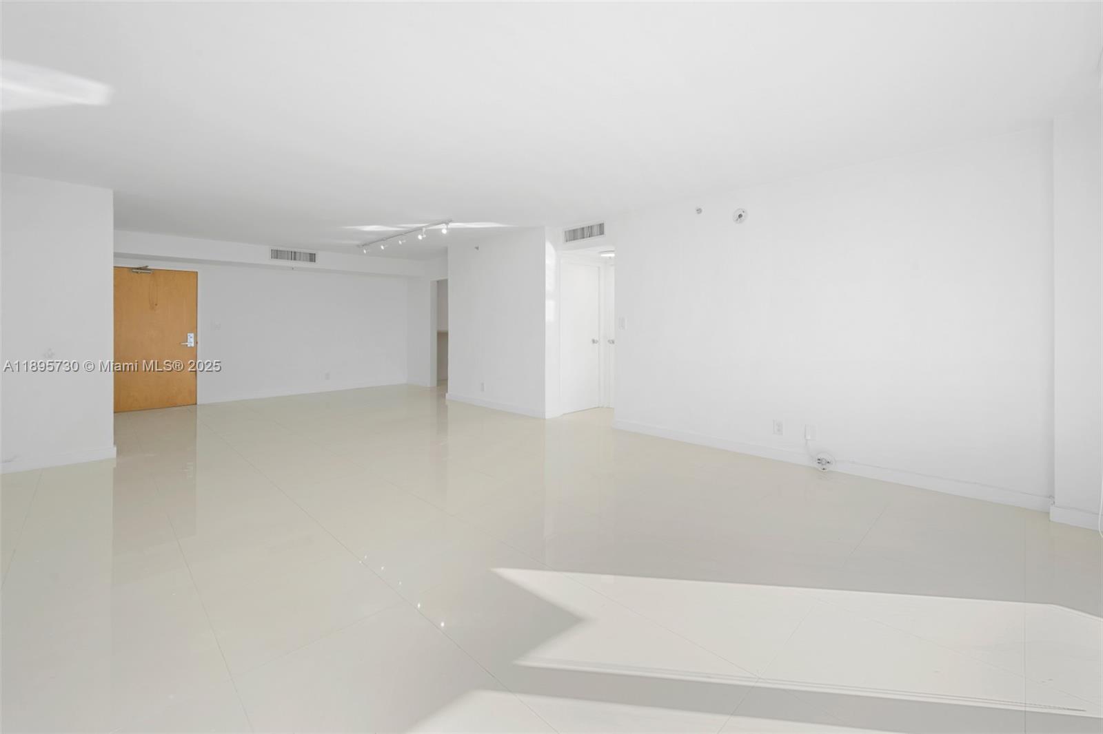 CARLISLE ON THE OCEAN - Residential