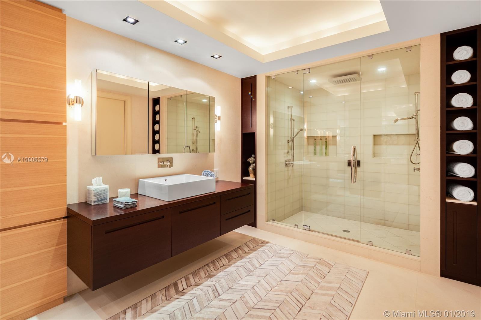 7600 OCEANSIDE AT FISHER - Residential